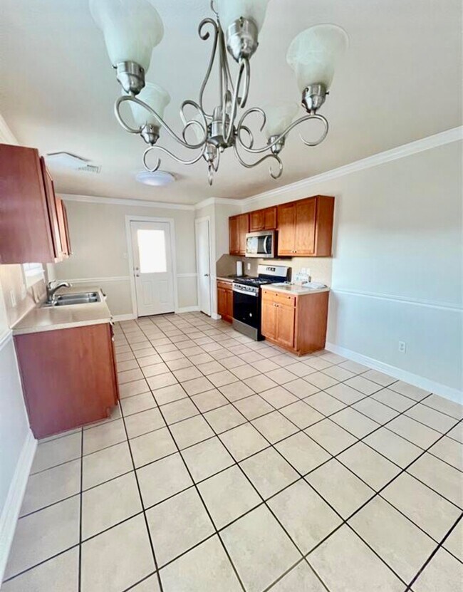 Photo - 1614 York Creek Dr