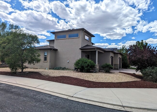 Photo - 2979 Fairway View Dr