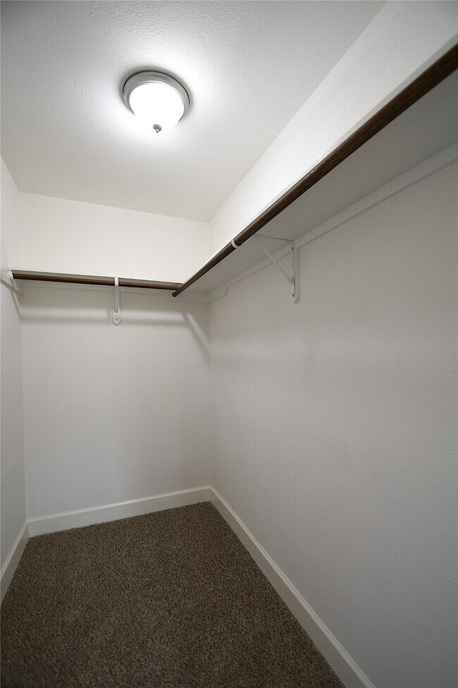 Photo - 8535 Tilgham St