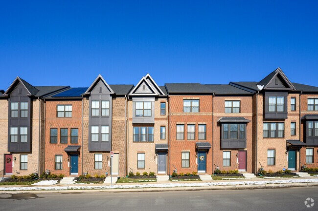 7201 Richmond Hwy - The Townhomes at North Hill