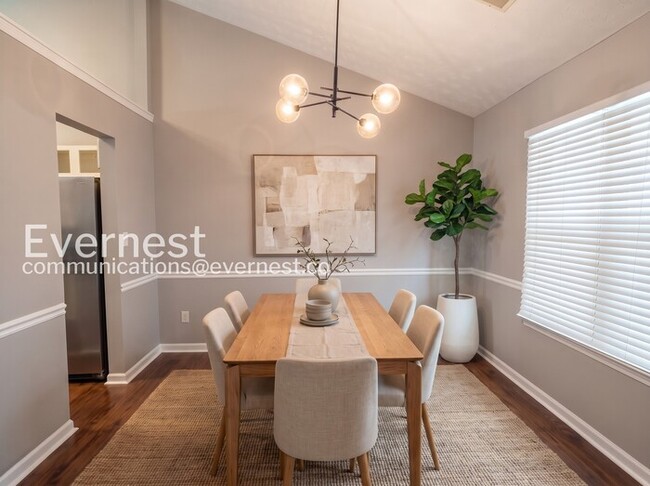 1535 Heatherton Rd