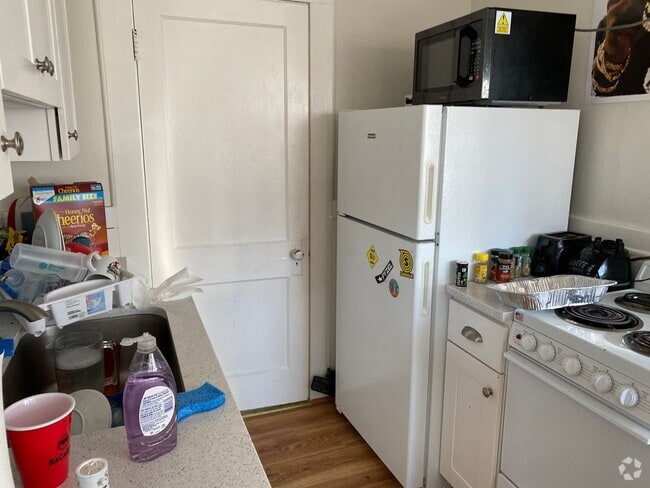 Building Photo - 58 Main St Unit 3 Rental