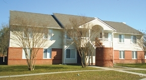 Building Photo - Village at Mitchell Pond Rental