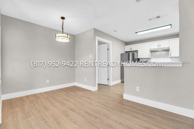 Photo - 904 Potomac Dr