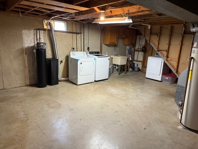 Photo - 2225 Yount St