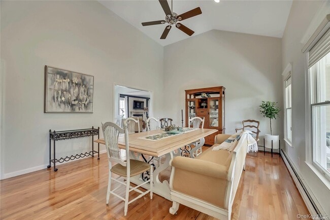 Photo - 170 Vineyard Way