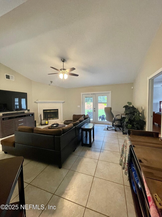 Photo - 3663 Carol Ann Ln