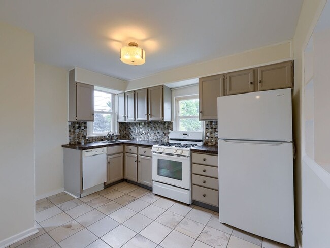 Photo - Adorable 2 Bedroom Single Family Home