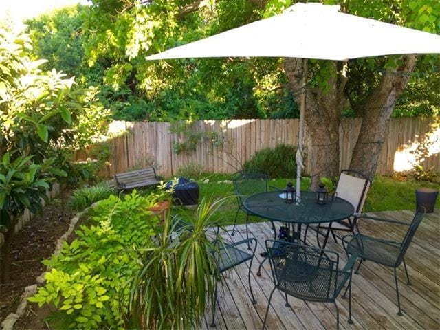 Photo - 16828 Village Oak Loop