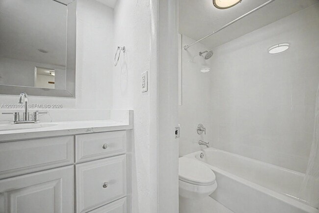 Photo - 1205 Mariposa Ave Unit 415