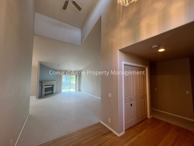 Photo - 2 bed, 2 bath townhouse near Avondale Golf Course!