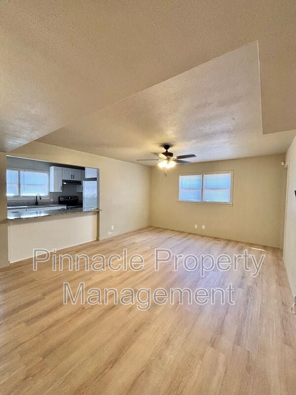 Photo - 1705 Hassell St