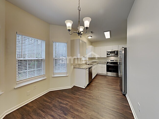 Photo - 8125 Pozzi Rd