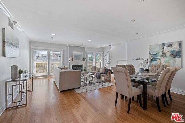 Photo - 123 S Clark Dr Unit PH1