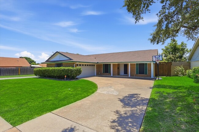 Photo - 2132 Bordeaux Dr