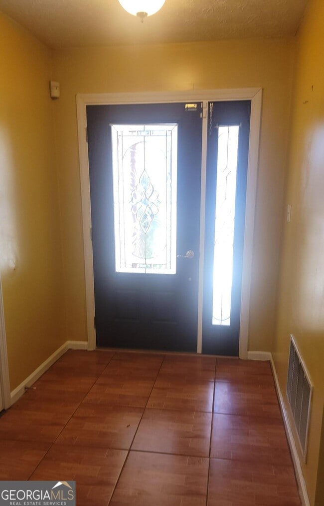 Photo - 445 Westside Dr