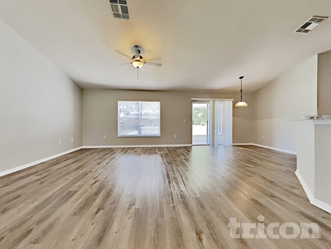 Photo - 13029 Centennial St