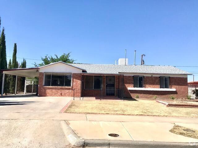 Building Photo - 10387 Yellowstone St Rental