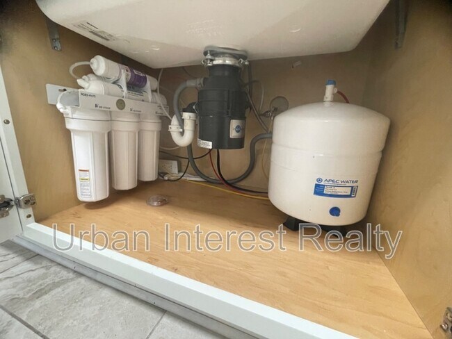 Photo - 802 E Pine Forest Dr