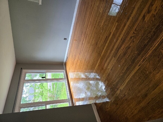 Photo - 3 bed 1 bath brick ranch - Available now!
