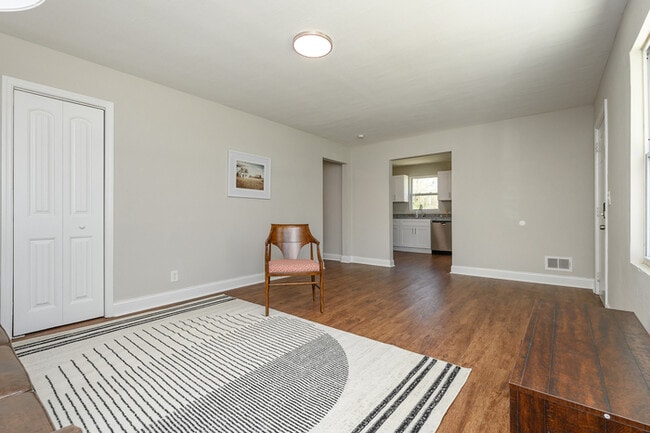Photo - 7 Gilbert Ct