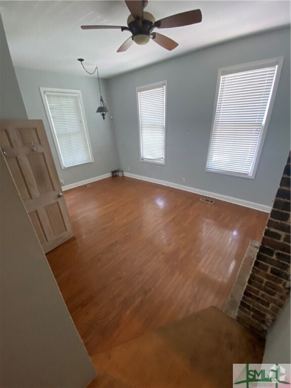 Building Photo - 214 Houston St Rental