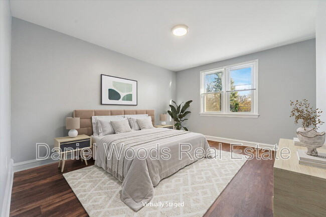 Photo - 926 Booth St Unit 2