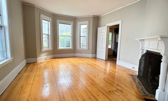 Building Photo - 55 Rindge Ave Unit T Rental