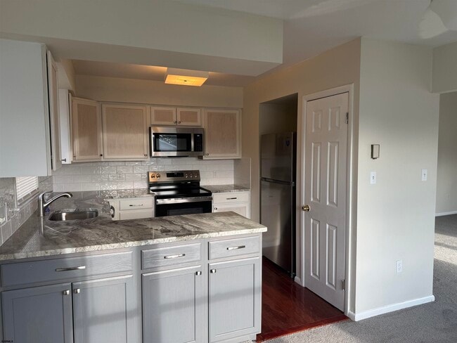 Photo - 33 Lighthouse Dr