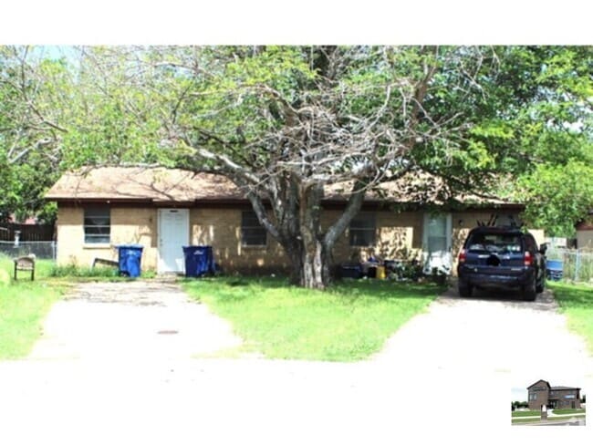 Building Photo - 603 Westview Cir Rental