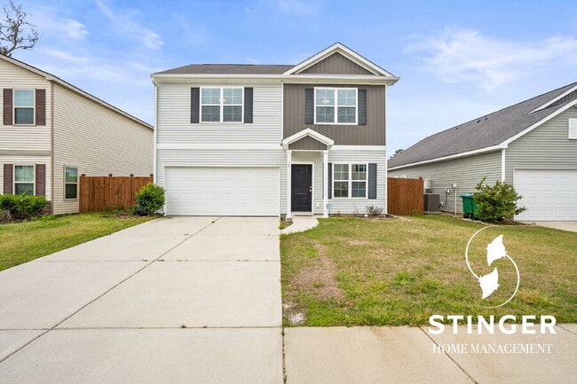 Building Photo - 38 Chestnut St