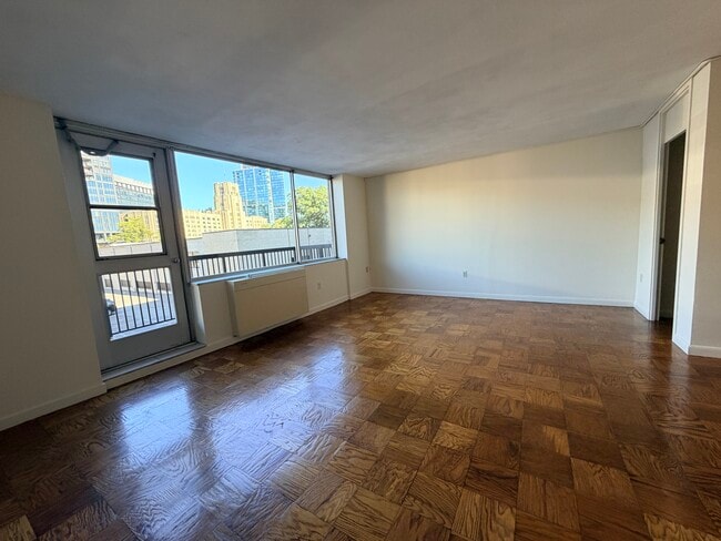 101 Monmouth St Unit 304