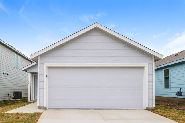 Building Photo - 11524 Chestnut Barr Dr