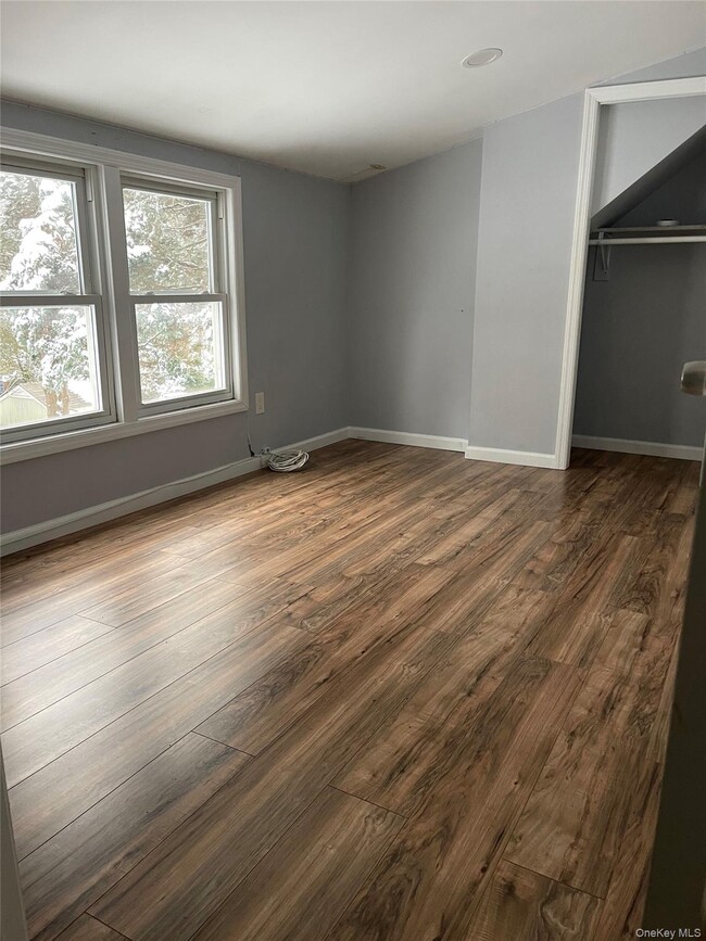 Building Photo - 80 Hillwood Dr