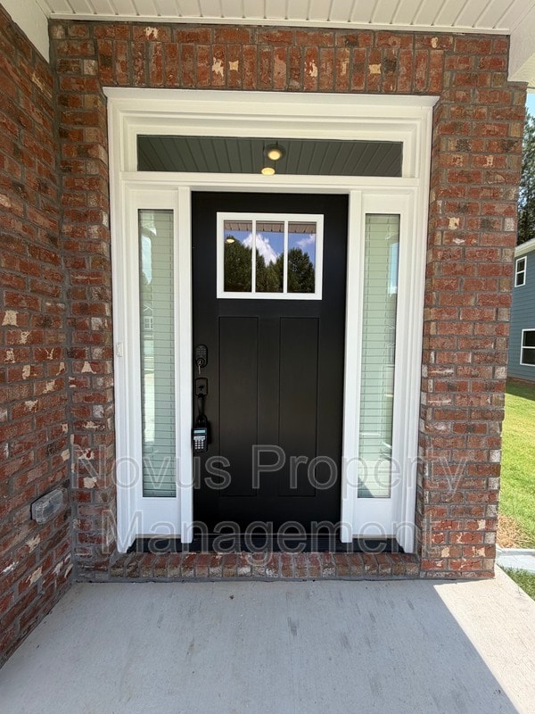 Photo - 213 Laney Dr