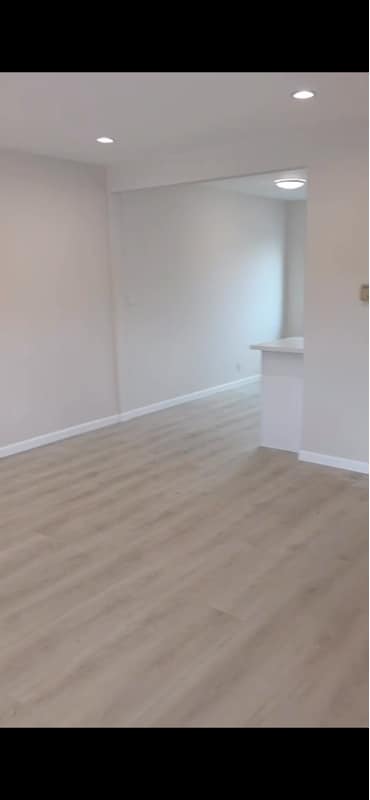 Photo - 1435 E Maple St Unit i