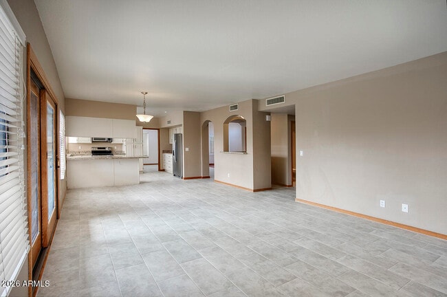 Photo - 151 E Jeanine Dr