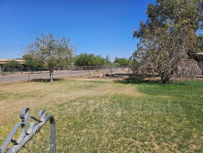 Photo - 26841 W Desert Crest St