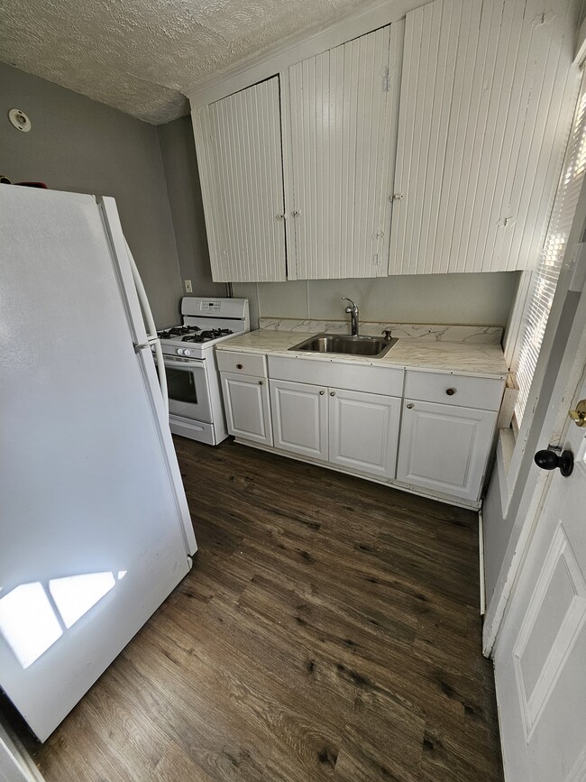 Photo - 287 Lake Ave Unidad 7