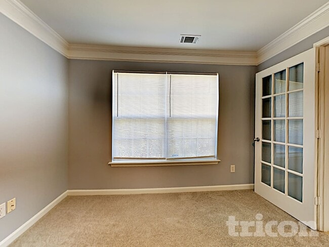 Photo - 4275 Spur Look Crossing