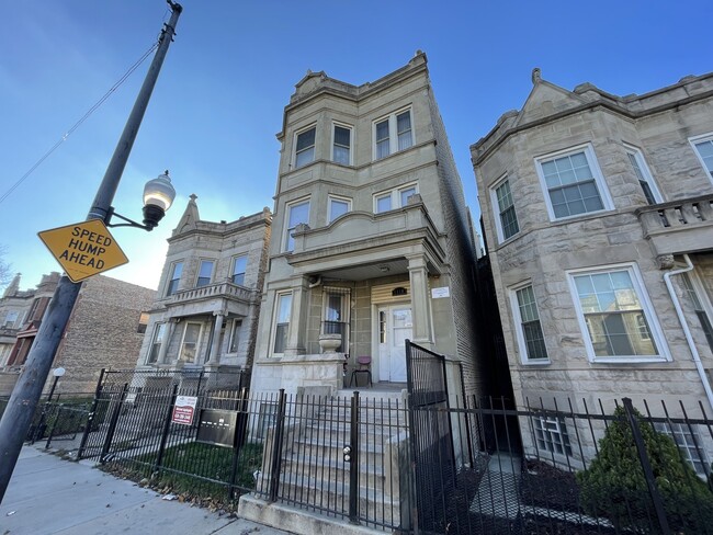 Building Photo - 1510 S Central Park Ave Unit 2R Rental