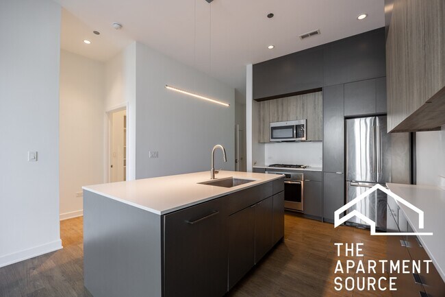 Photo - 3462 N Lincoln Ave Unidad 202