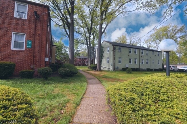 Photo - 592 Sherman Ave Unit D1