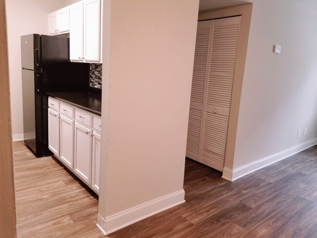 Photo - Eagle Trace Apartments