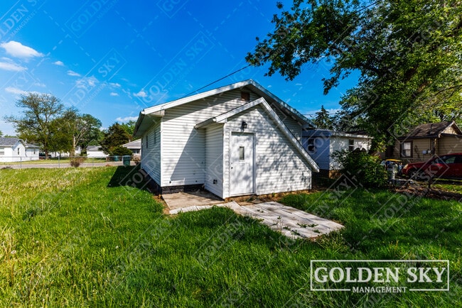 Photo - 3013 S Pershing Dr