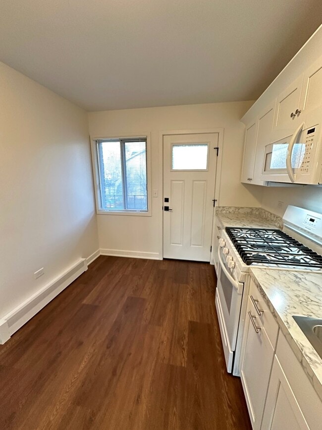 Photo - 222 S Tryon St Unidad 6