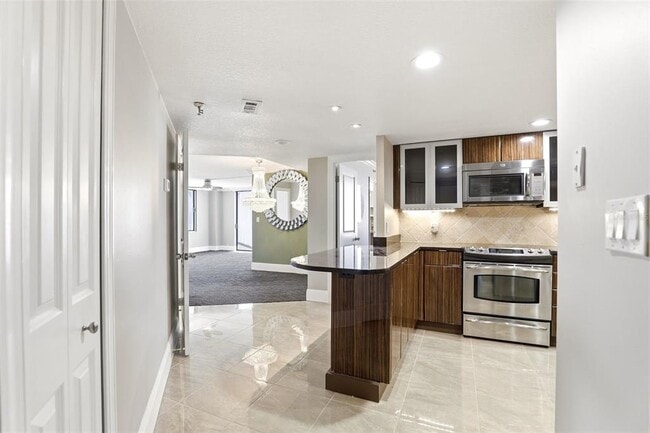 Photo - 400 E Colonial Dr Unidad 1202