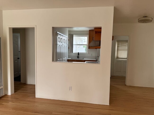 Photo - COMPLETELY REMODELLED 1 BEDROOM DUPLEX FOR LEASE!