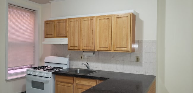 Building Photo - 265 Baldwin Ave Rental
