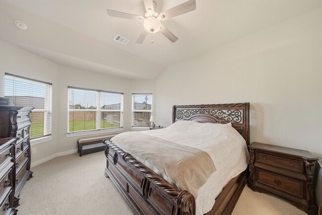Photo - 21419 Waldenburg Pl